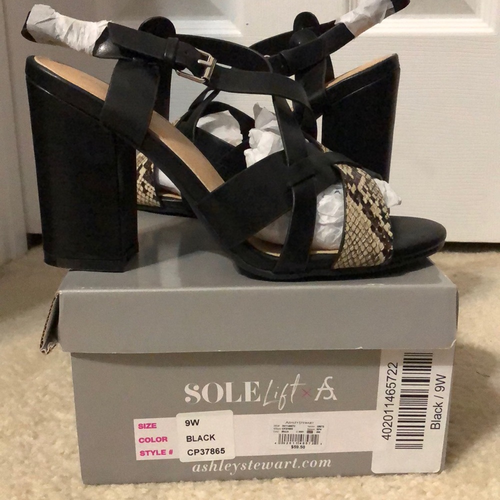 Wide Width Sandal